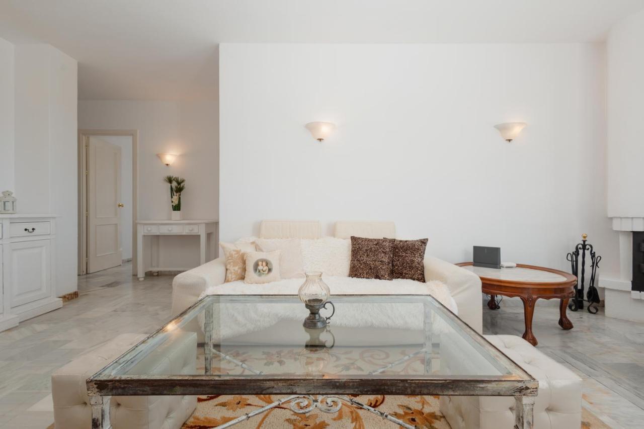 Apartment, Close To The And Sea Views, In Apartamento *
