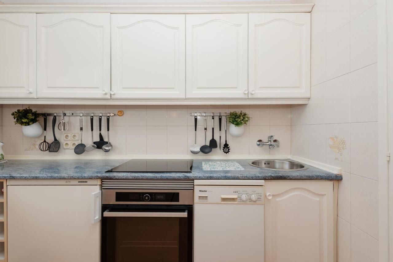 Apartamento Apartment, Close To The And Sea Views, In Marbella