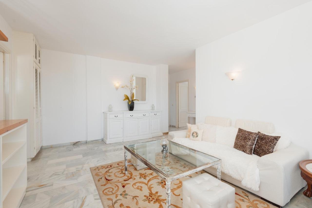 Apartamento Apartment, Close To The And Sea Views, In Marbella